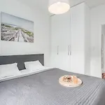 Chill Apartments Airport Residence