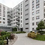 Chill Apartments Airport Residence